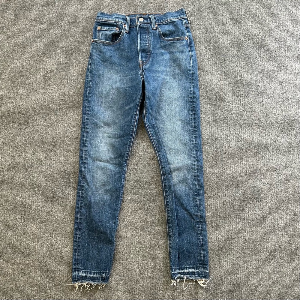 Levi’s 501 Jeans Women 26x27 Button Fly Distressed Raw Hem Straight Leg